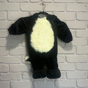 Adorable Costume for Kids Size 6-12 M
